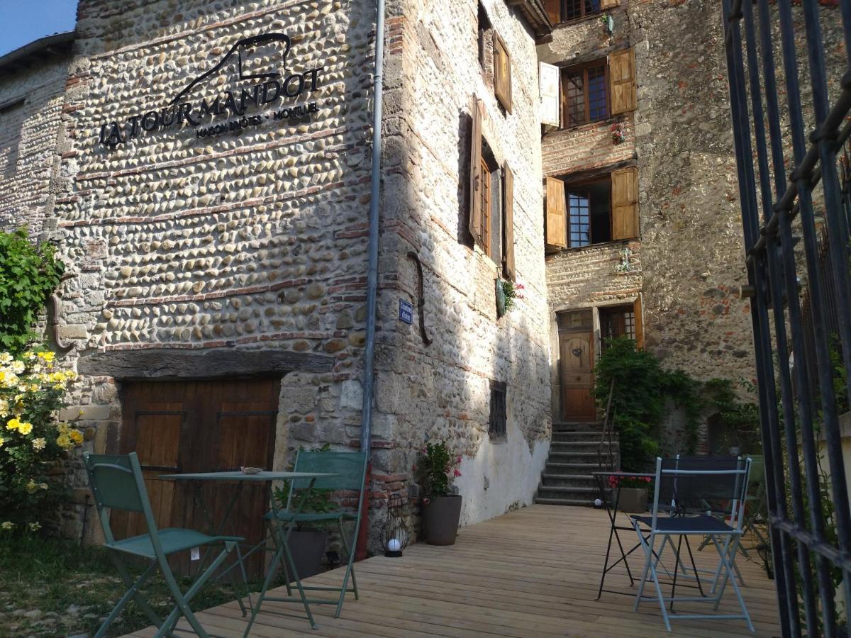 La Tour Mandot Bed & Breakfast Montluel Exterior photo