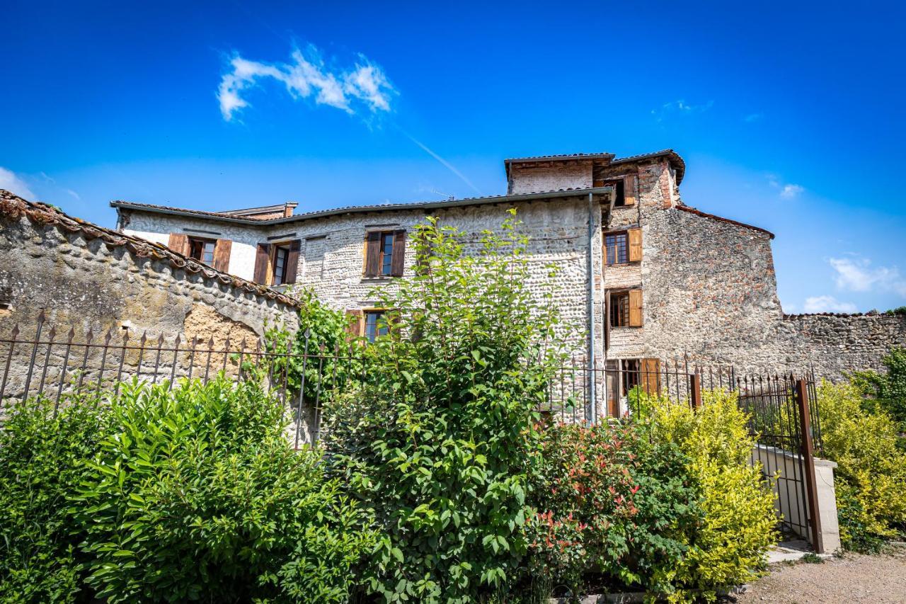 La Tour Mandot Bed & Breakfast Montluel Exterior photo