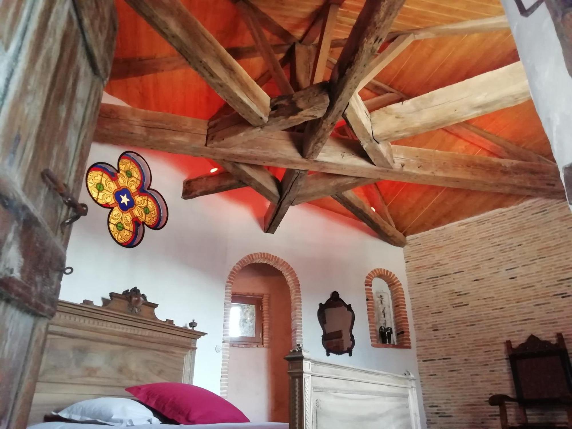 La Tour Mandot Bed & Breakfast Montluel Room photo